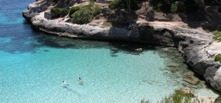 Playas de Menorca - Cala Mitjaneta 